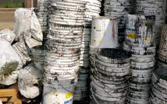 Plastic Bucket Scraps Buyer in Surrey